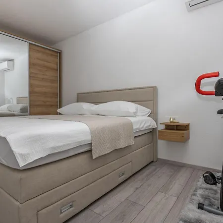 Luxury Sea View Apartament
