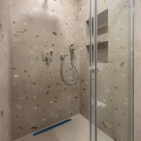 Luxury Sea View * 크리크베니카