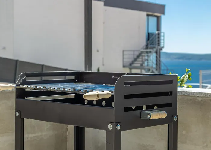 Luxury Sea View Apartment *